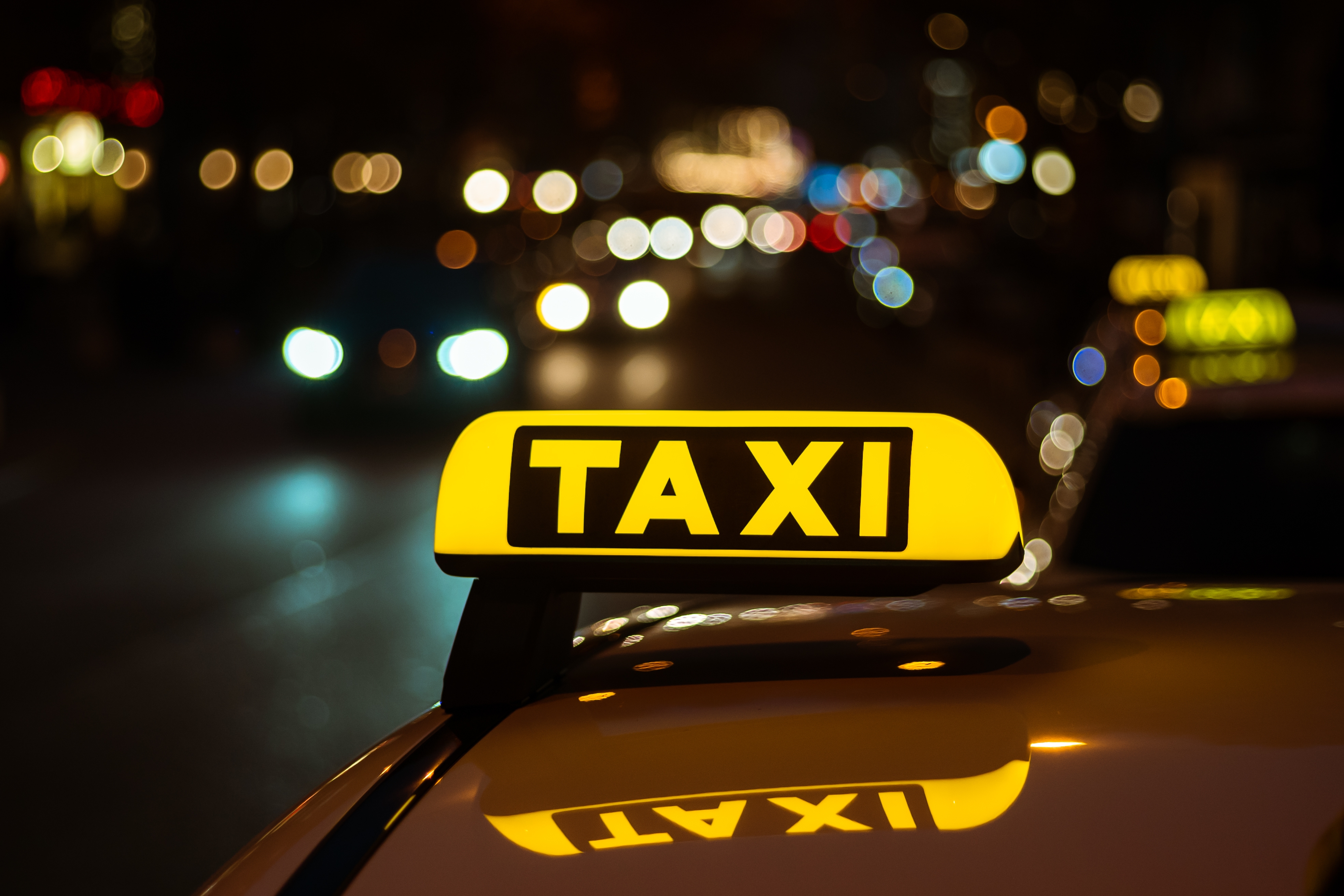 С 1 сентября меняются правила для перевозчиков легкового такси.