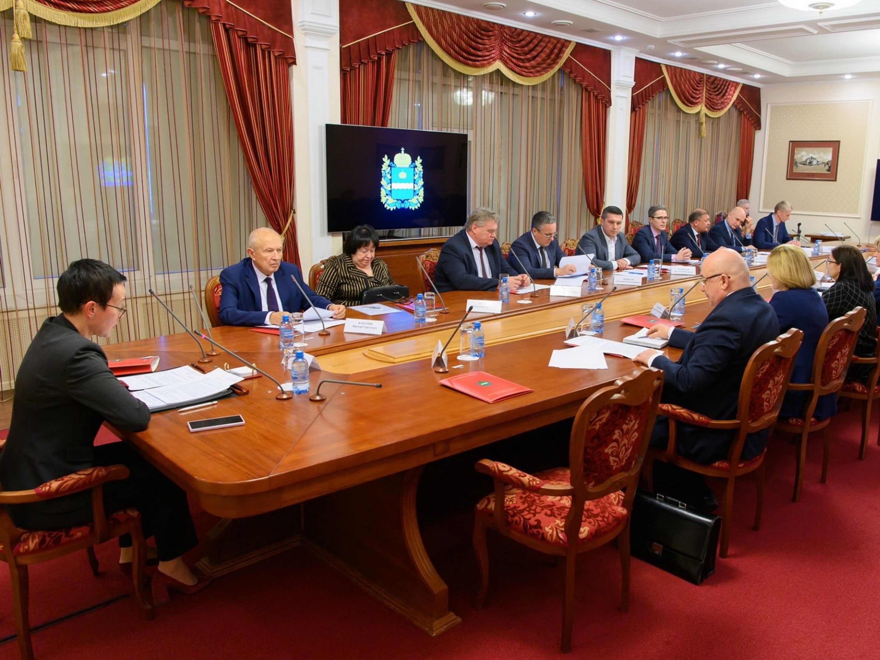 В Калуге обсудили актуальные вопросы профилактики коррупции.